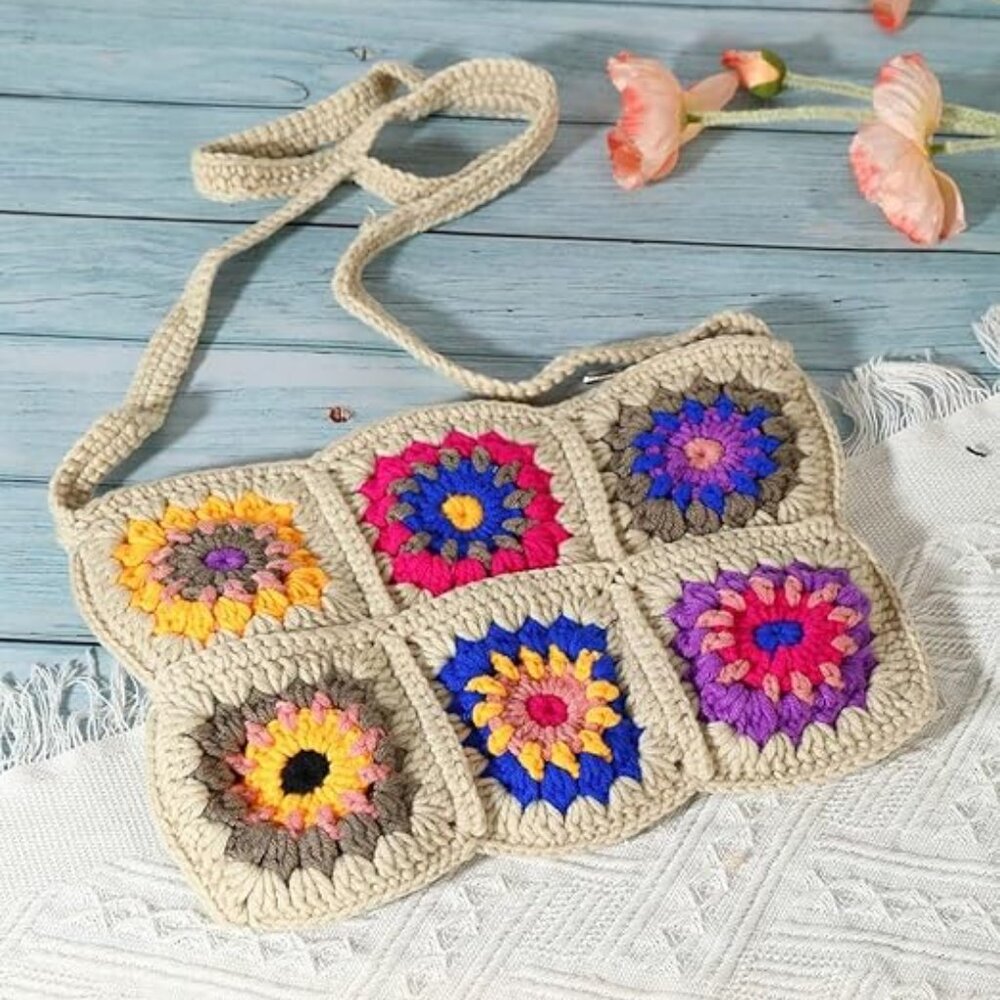 Women's floral crochet crossbody bag